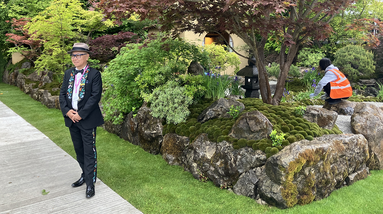 Kazuyuki Ishihara with his Best in Show-winning Cha No Niwa garden